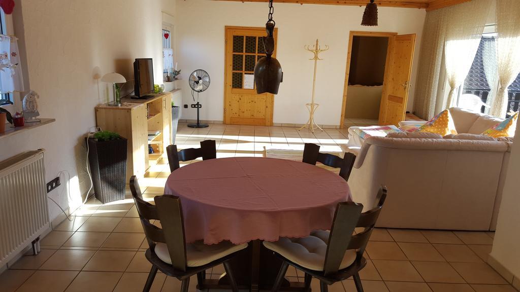 Ferienwohnung Weingut Leis Oestrich-Winkel Room photo